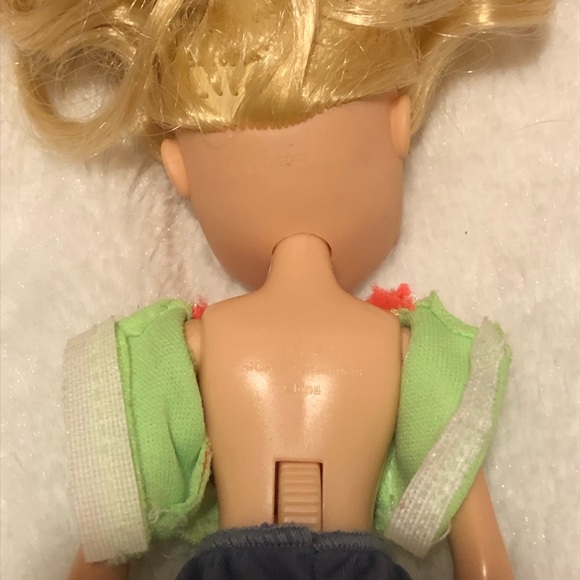 Doll Lot Set of 4 - Moxie Girlz , Liv Doll + Strawberry Shortcake Dolls - Picture 6 of 7